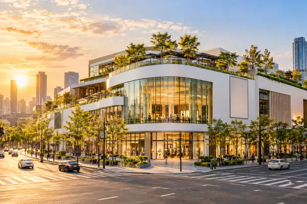 MAYA mall in Chiang Mai: lifestyle shopping centre with a green rooftop terrace at golden hour