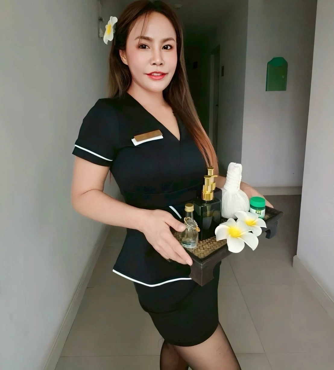 Kate performing Thai massage photo 8 in Bangkok hotel