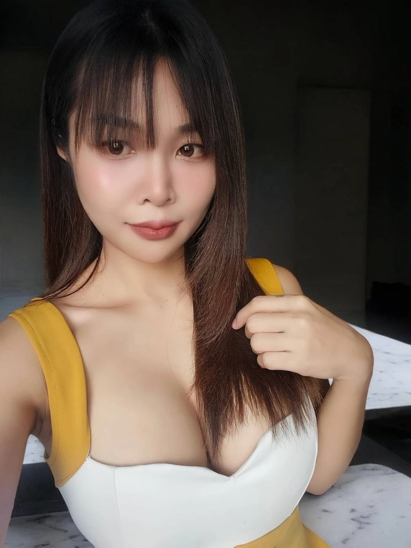 Mini performing Thai massage photo 2 in Bangkok hotel