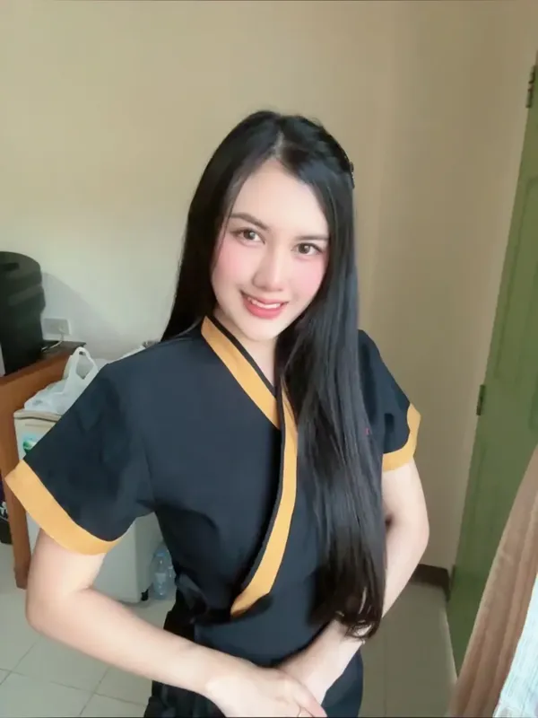 Nikki outcall Thai massage photo 5 in Bangkok hotel near me