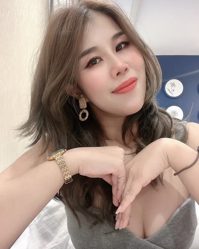 Rizzi outcall Thai massage photo 3 in Bangkok hotel near me